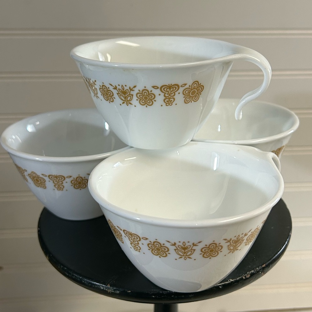 Vintage Corelle Gold Butterfly cups hook handle set 4 - or use for flour scoops